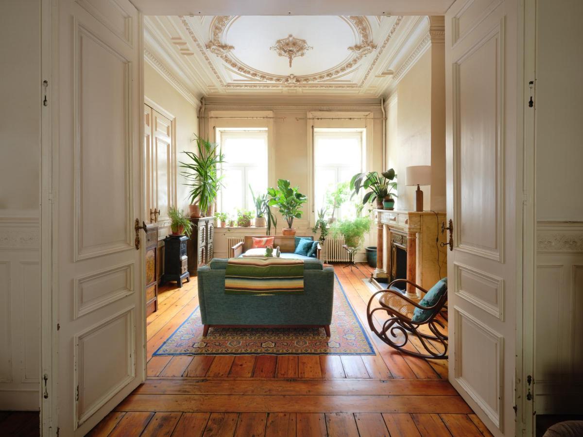 Charming And Spacious House With Leafy Private Garden Close To Historical Center Of Appartement Bruxelles