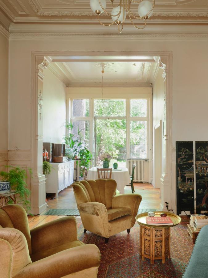 Charming And Spacious House With Leafy Private Garden Close To Historical Center Of * Bruxelles